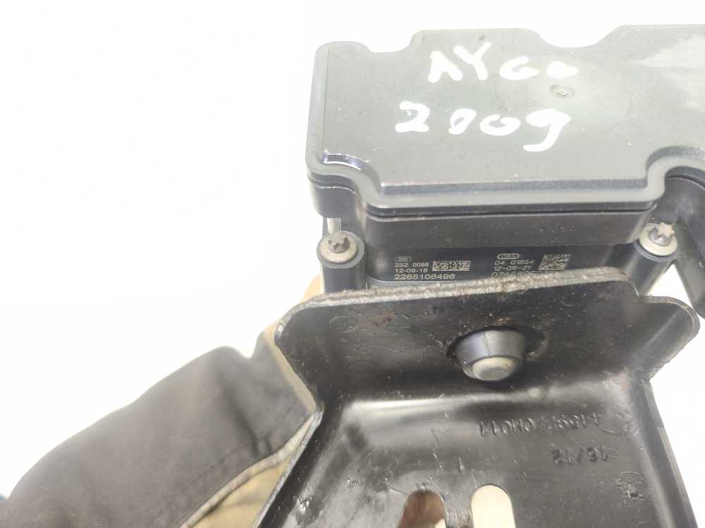 BLOC HYDRAULIC ABS CITROEN C1/PEUGEOT 107/TOYOTA AYGO - Vue 3